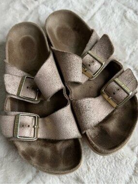 Birkenstock | Rose Gold Shimmer Sandals | Size 38 NARROW WIDTH